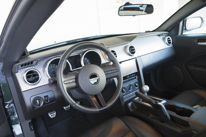 mustang_06_interior