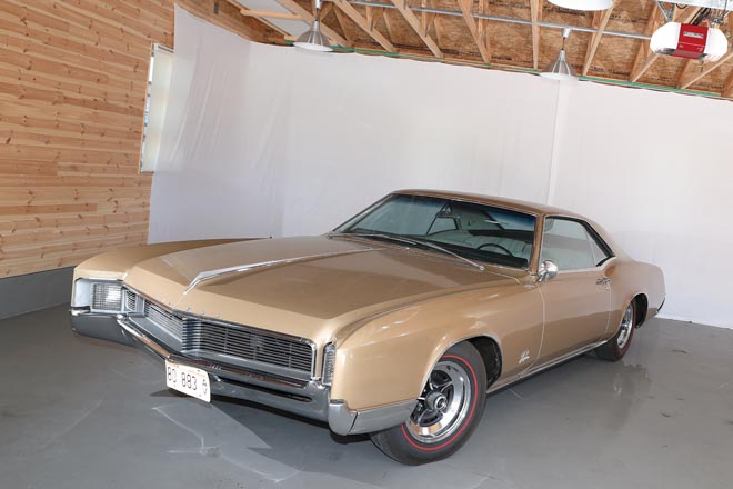 1966y Buick Riviera