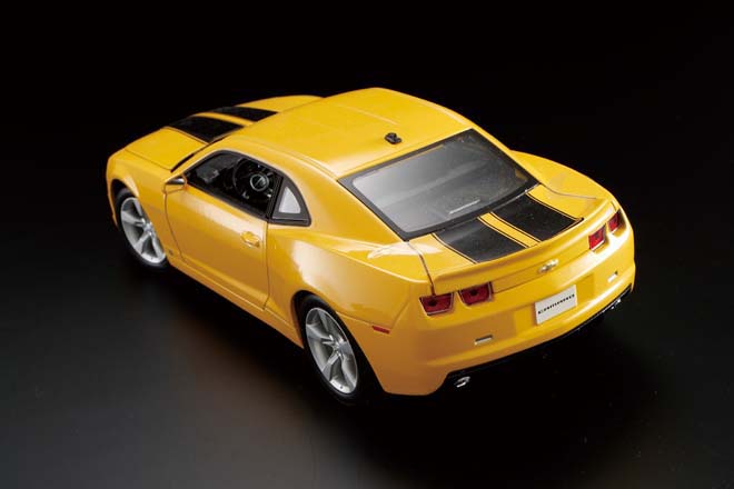 1/18 2010 CHEVY CAMARO SS/RS、Maisto