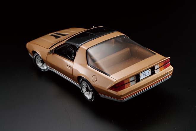 1/18 1982 CHEVY CAMARO Z28、Sun Star