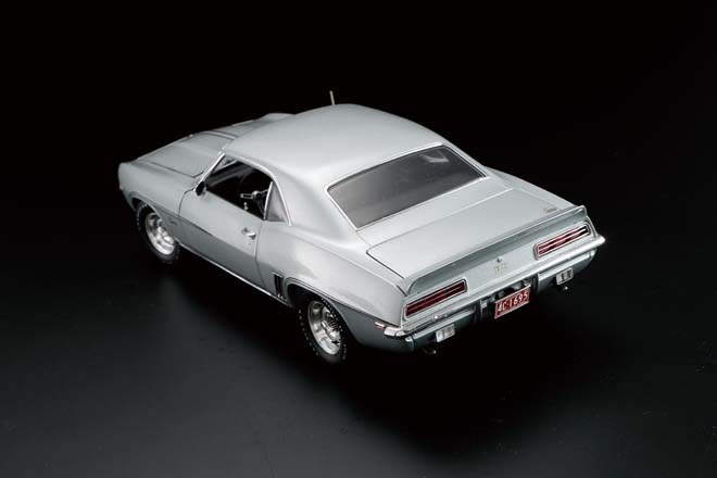 1/18 1969 CHEVY CAMARO ZL1、HIGHWAY61