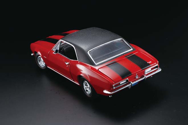 1/18 1967 CHEVY CAMARO、LANE Collectibles