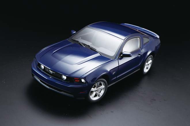 1/18 2010 FORD MUSTANG GT、AUTOart