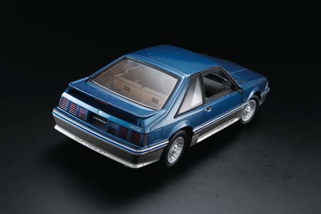 1/18 1993 FORD MUSTANG GT、GMP