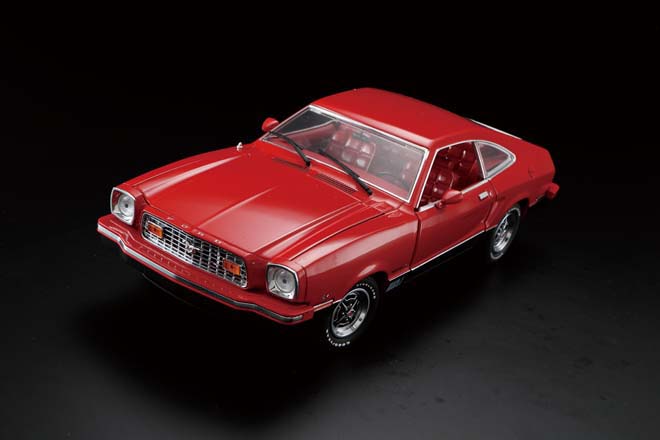 1/18 1976 FORD MUSTANG Ⅱ MACH1、GREENLiGHT