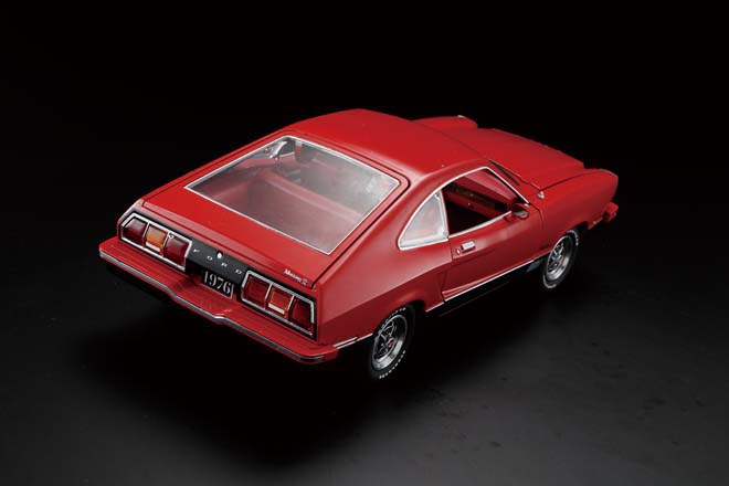 1/18 1976 FORD MUSTANG Ⅱ MACH1、GREENLiGHT