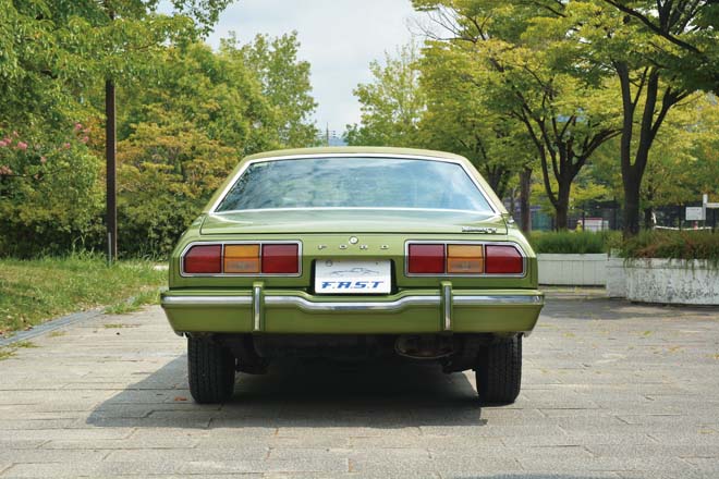 1975y FORD MUSTANG ⅡGHIA、フォードマスタングⅡGHIA