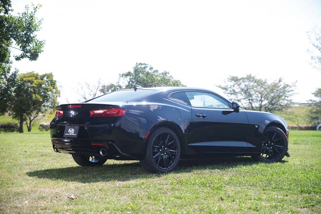 2017y Chevrolet Camaro LT1、2017年 シボレーカマロLT1