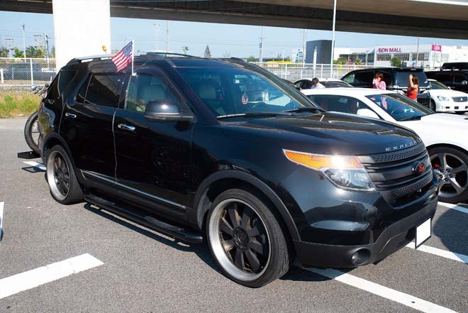 FORD EXPLORER