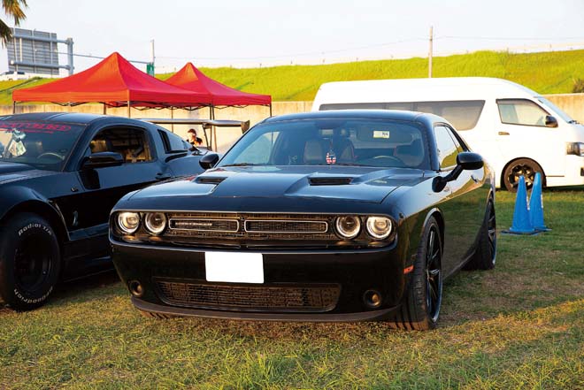 DODGE CHALLENGER