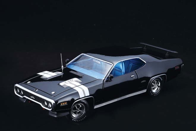 1/18 auto world、1971 Plymouth GTX