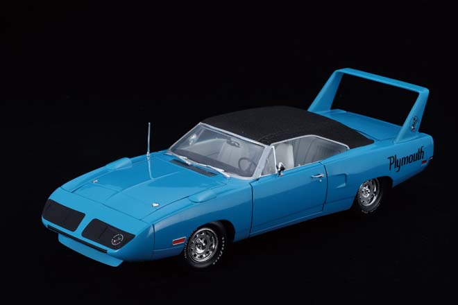 1/18 Ertl Collectibles、1970 Plymouth Superbird