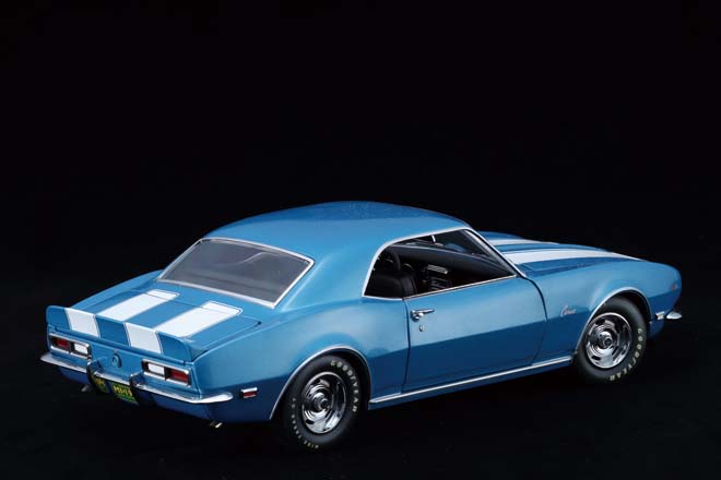 1/18 ExactDetail REPLICAS、1968 Chevrolet Camaro Z/28