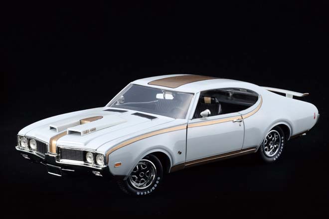 1/18 Ertl Collctibles、1969 Hurst Olds