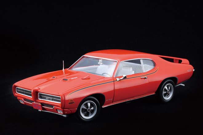 1/18 Ertl Collctibles、1969 Pontiac GTO Judge