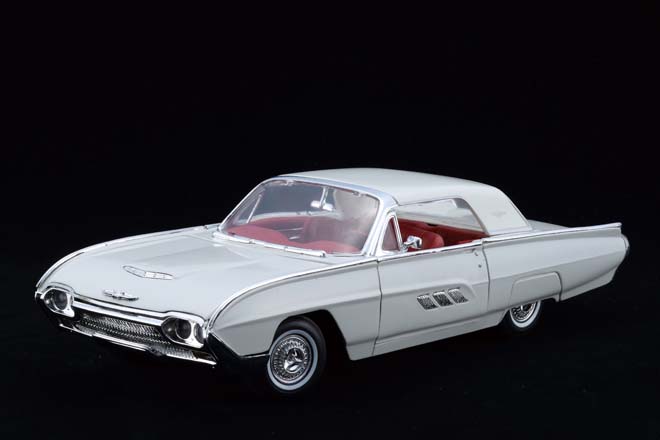 1/18 Anson、1963 Ford Thunderbird