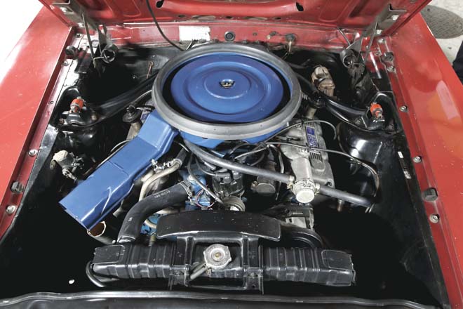 429BOSSエンジンの最高出力は375馬力