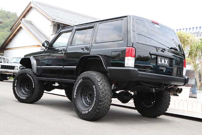 LAX STYLE JEEP XJ CHEROKEE Semi Complete MODEL