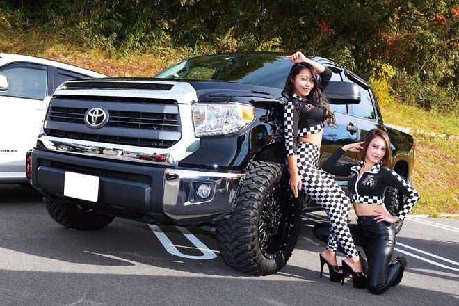 美女とアメ車の共演 バーニーズミーティング 美女とアメ車の共演 バーニーズミーティング