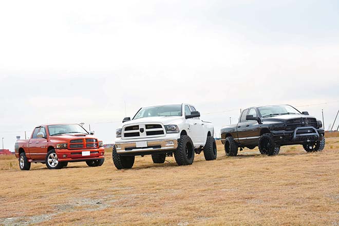 2005y DODGE RAM DAYTONA、2005y DODGE RAM LARAMIE、2010y DODGE RAM SLT