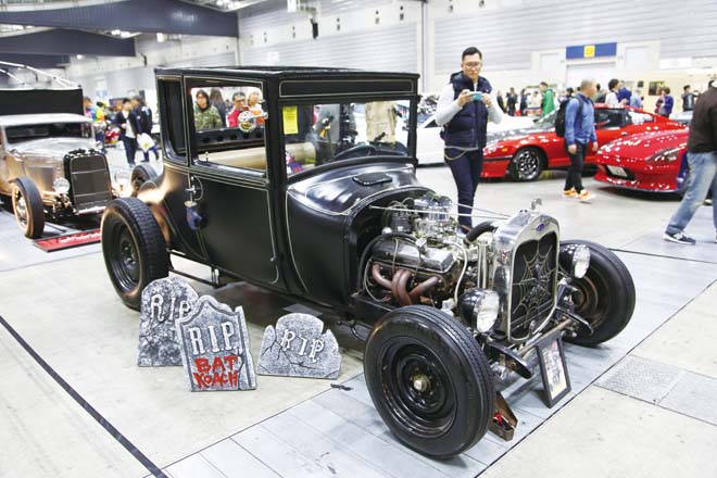 1927 Ford Model-T Coupe