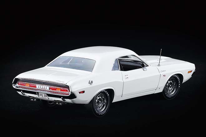 1/18 HIGHWAY 61 1970 DODGE CHALLENGER R/T