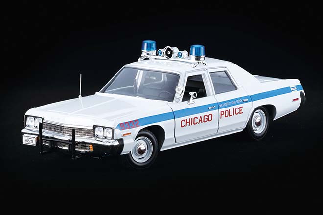 1/18 auto world 1974 DODGE MONACO