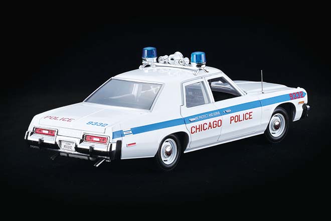 1/18 auto world 1974 DODGE MONACO