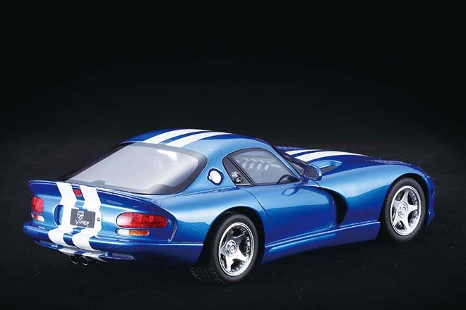 1/18 GT SPIRIT 1996 DODGE VIPER GTS