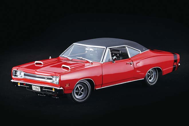 1/18 ERTL MINT 1969 DODGE CORONET R/T