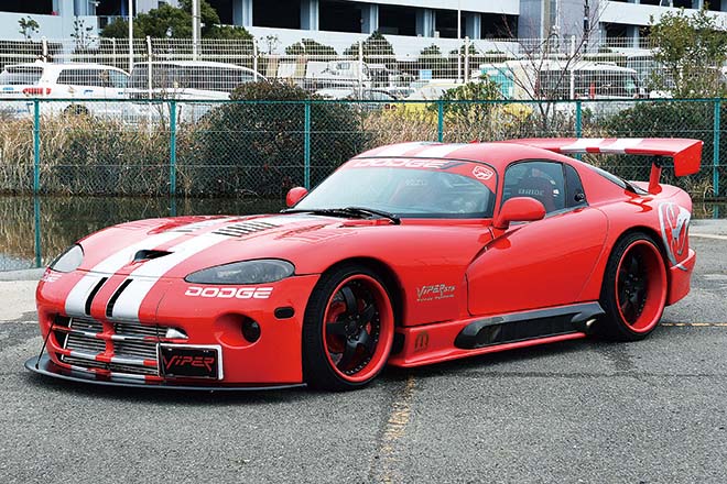 ストリートにおける最強 最凶の毒蛇 ダッジバイパーgts ストリートにおける最強 最凶の毒蛇 ダッジバイパーgts