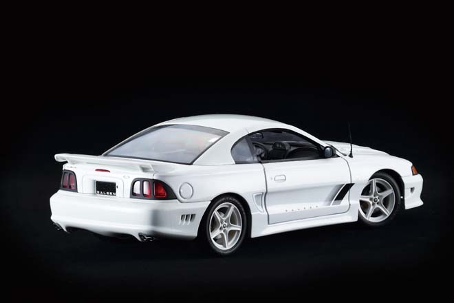 1/18 AUTOart　1998 Saleen S351 Mustang