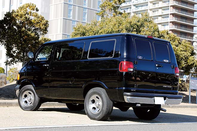 2003y DODGE RAM VAN