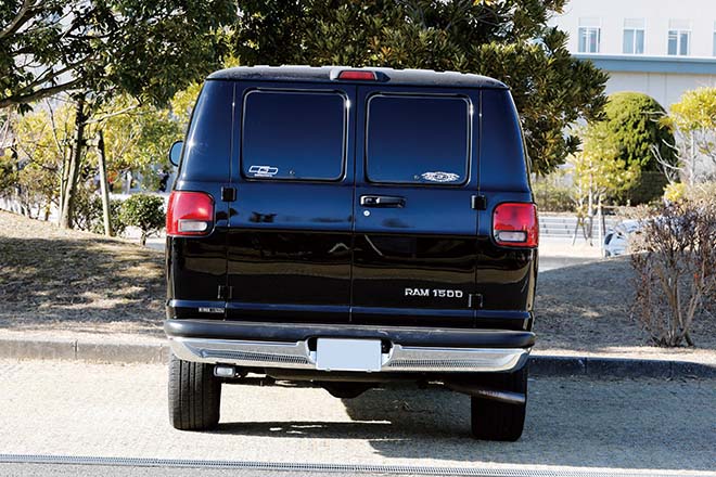 2003y DODGE RAM VAN