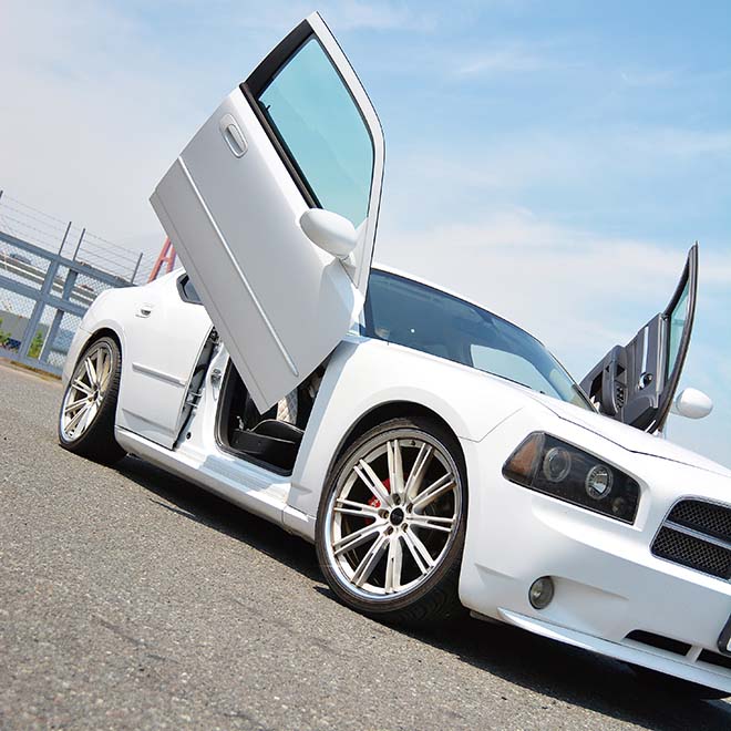 2010 DODGE CHARGER