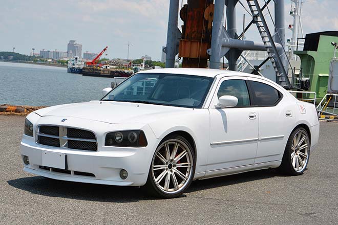 2010 DODGE CHARGER