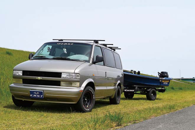 2001 CHEVROLET ASTRO with FISHING