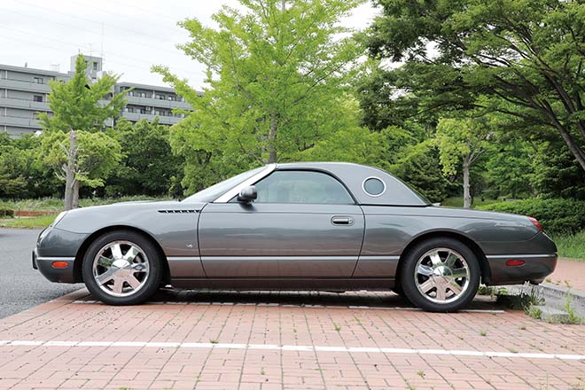 2003y FORD THUNDERBIRD