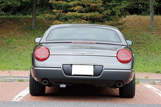 2003y FORD THUNDERBIRD