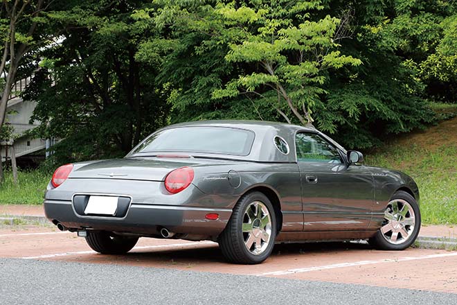 2003y FORD THUNDERBIRD