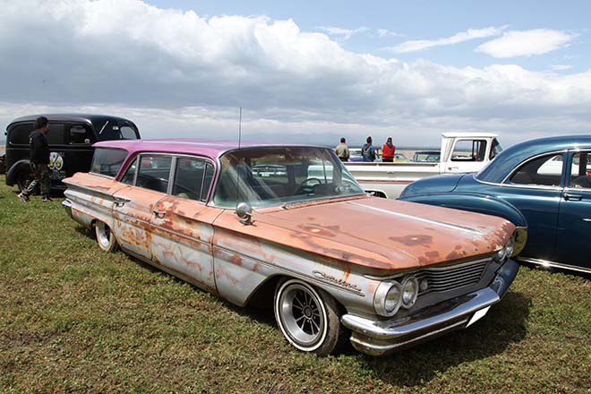 1960 Pontiac Catalina Safari Wagon