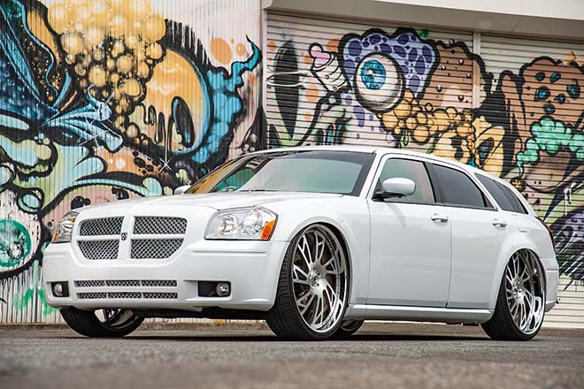 2006 DODGE MAGNUM