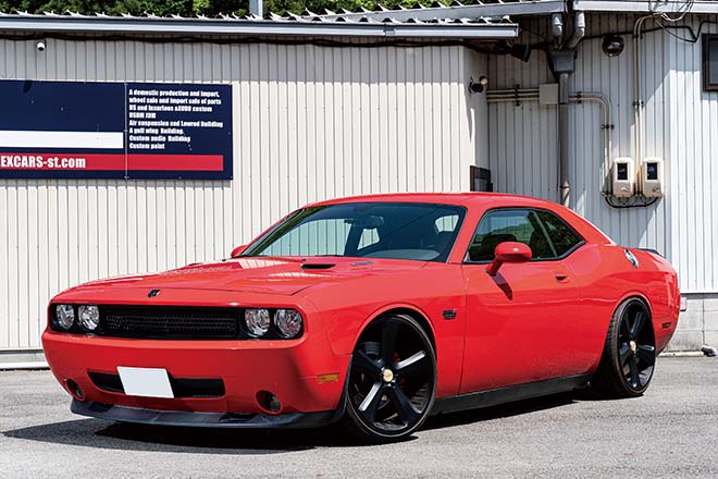 2009 DODGE CHALLENGER SRT8