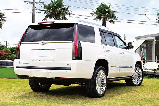 CADILLAC ESCALADE