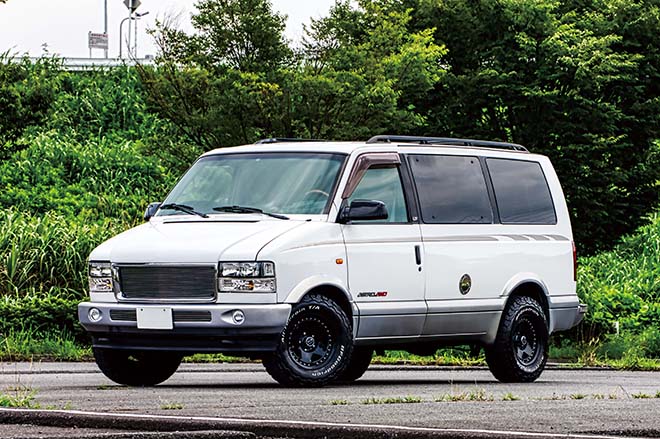 完全なノーマルではなく 違いのあるノーマル風アストロ が人気