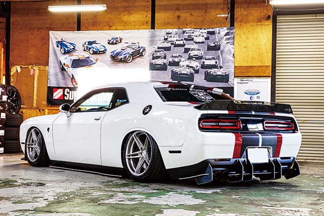 2016 DODGE CHALLENGER SRT HELLCAT