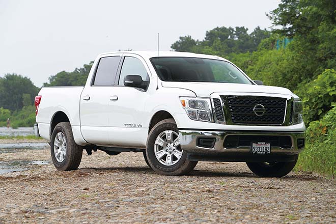 2018 NISSAN TITAN SV