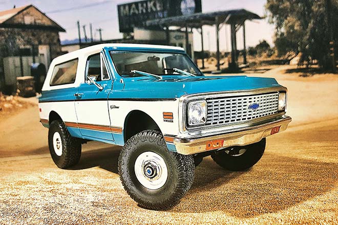 1/18 ACME　1972 CHEVY K5 BLAZER LIFTED VERSION