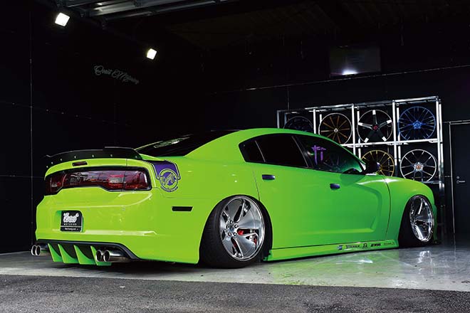 2012 DODGE CHARGER SRT8