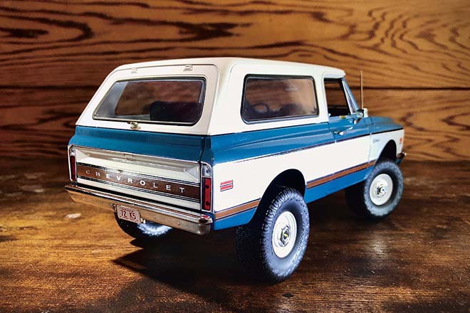 1/18 ACME　1972 CHEVY K5 BLAZER LIFTED VERSION